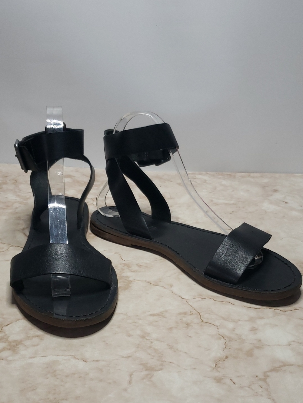 Madewell Women’s Black Ankle-Strap Flat Sandals Size 7.5